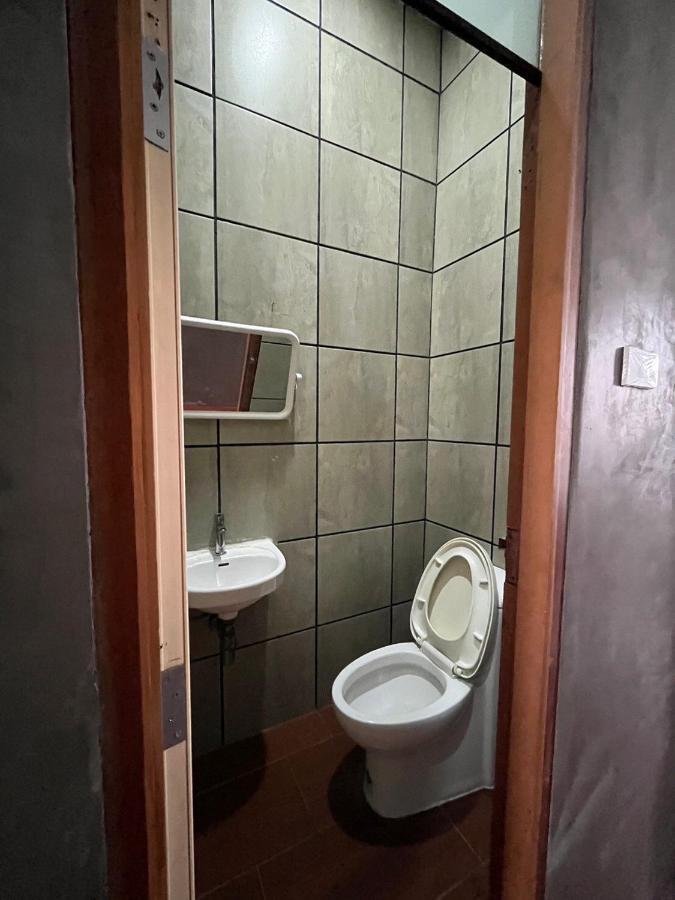 Rotinis Hostel Банкок Екстериор снимка